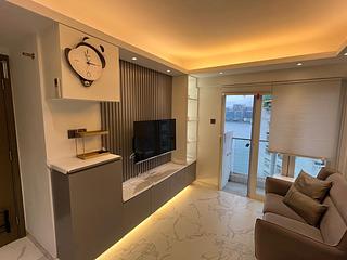 北角 - 庄士维港轩 03