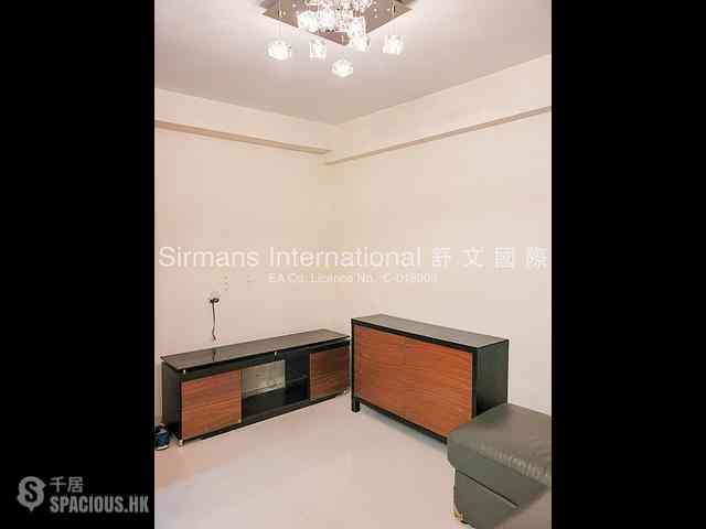 Yau Tong - Yau Tong Centre Block 3 01