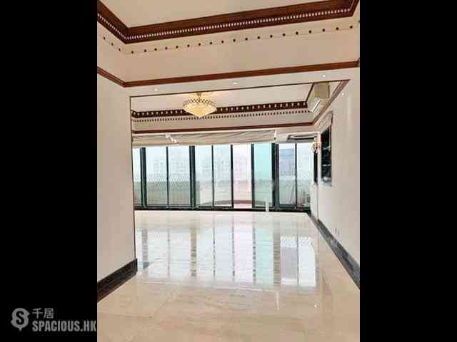 Tai Hang - Carnation Court 01