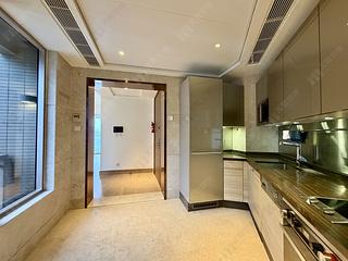Kennedy Town - Cadogan 16