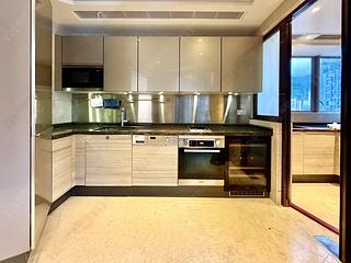 Kennedy Town - Cadogan 17
