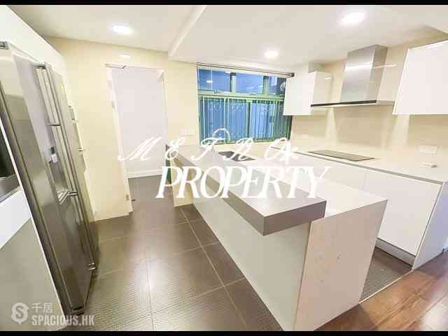 Mid Levels Central - Robinson Place 01