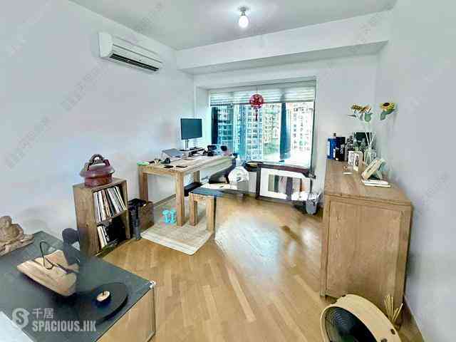 Mid Levels West - 80 Robinson Road 06