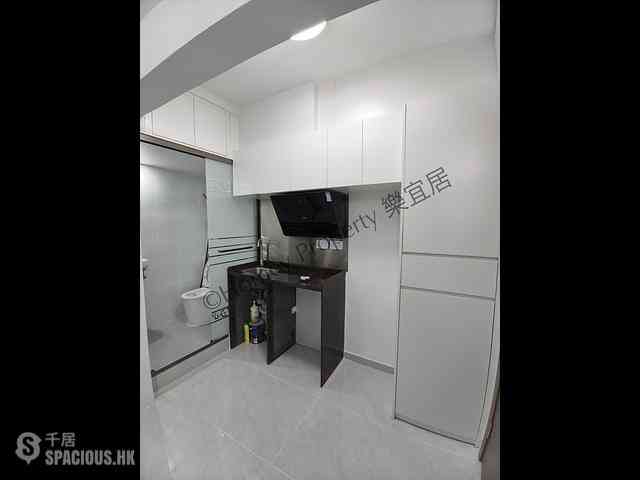 Cheung Sha Wan - Wing Lung Building 03