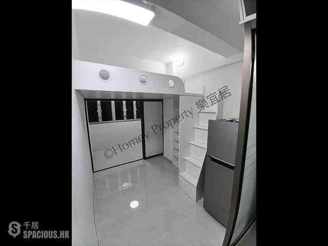 Cheung Sha Wan - Wing Lung Building 06