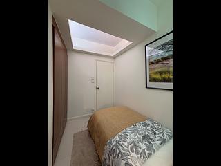 Sai Ying Pun - Tak Tung House 21