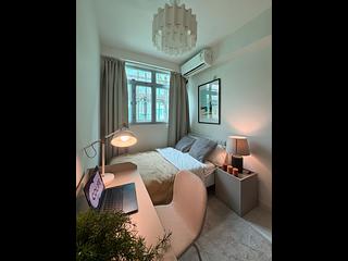 Sai Ying Pun - Tak Tung House 28