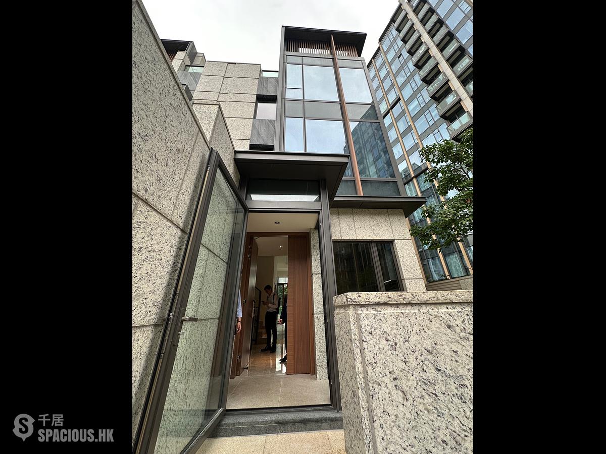 Kam Tin - Crescent Green House 01