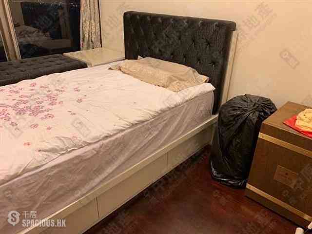 Sai Ying Pun - Island Crest Block 2 07
