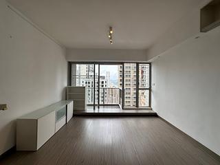 Sai Ying Pun - Island Crest Block 1 02
