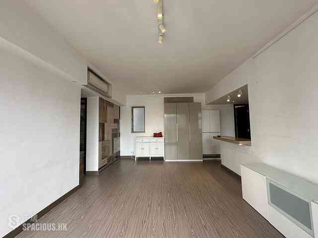 Sai Ying Pun - Island Crest Block 1 05
