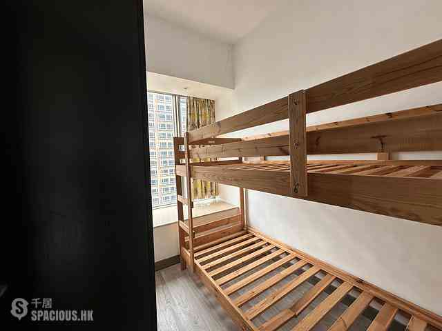 Sai Ying Pun - Island Crest Block 1 07