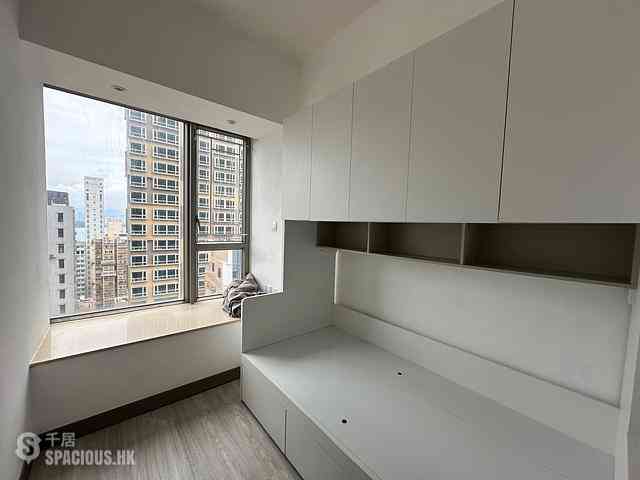 Sai Ying Pun - Island Crest Block 1 09