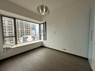 Sai Ying Pun - Island Crest Block 1 12