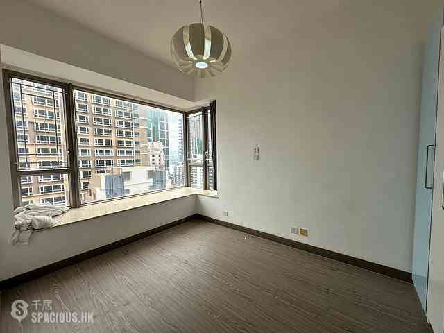 Sai Ying Pun - Island Crest Block 1 12