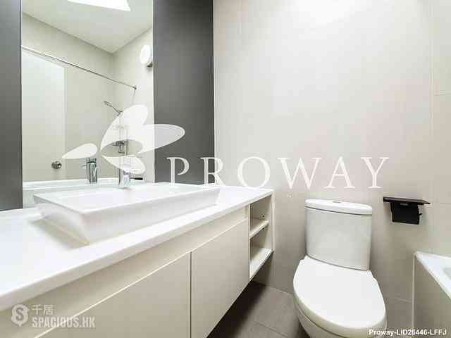 Chung Hom Kok - 30, Cape Road 09