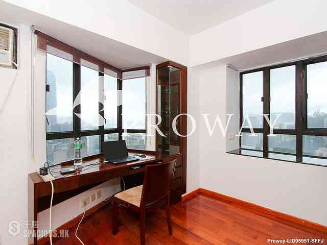 Mid Levels Central - Robinson Heights 07