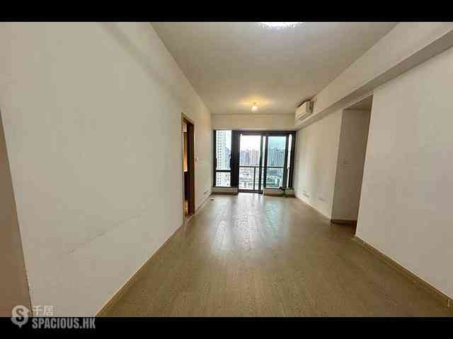 Wong Chuk Hang - The Southside Phase 1 Southland Tower 2A 01