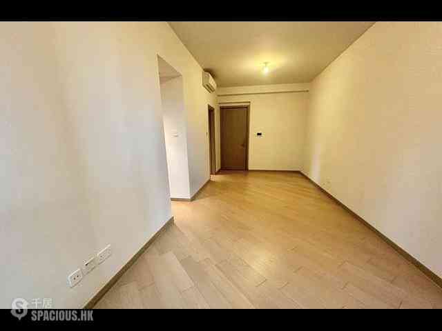 Wong Chuk Hang - The Southside Phase 1 Southland Tower 2A 02