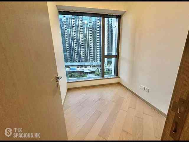 Wong Chuk Hang - The Southside Phase 1 Southland Tower 2A 04