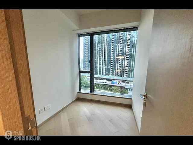 Wong Chuk Hang - The Southside Phase 1 Southland Tower 2A 05