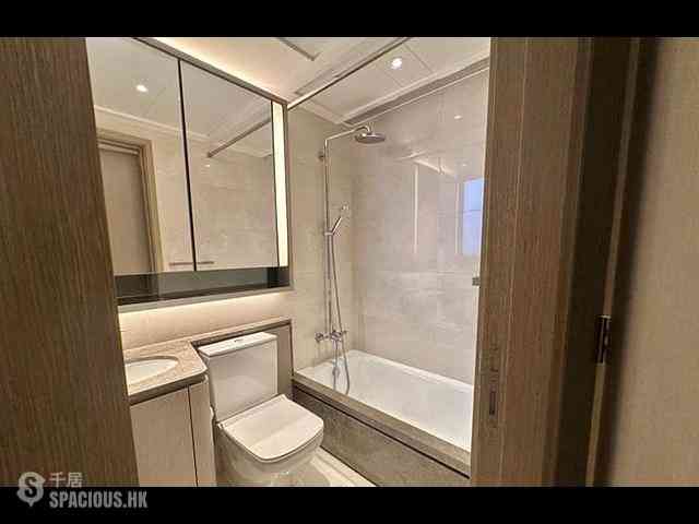 Wong Chuk Hang - The Southside Phase 1 Southland Tower 2A 07