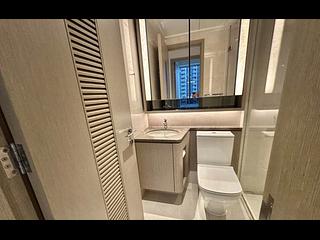 Wong Chuk Hang - The Southside Phase 1 Southland Tower 2A 09