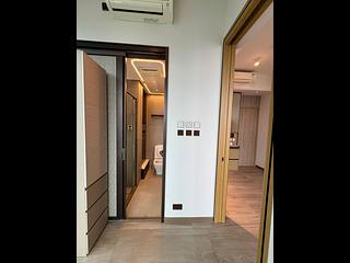 Sai Ying Pun - Two・Artlane 05
