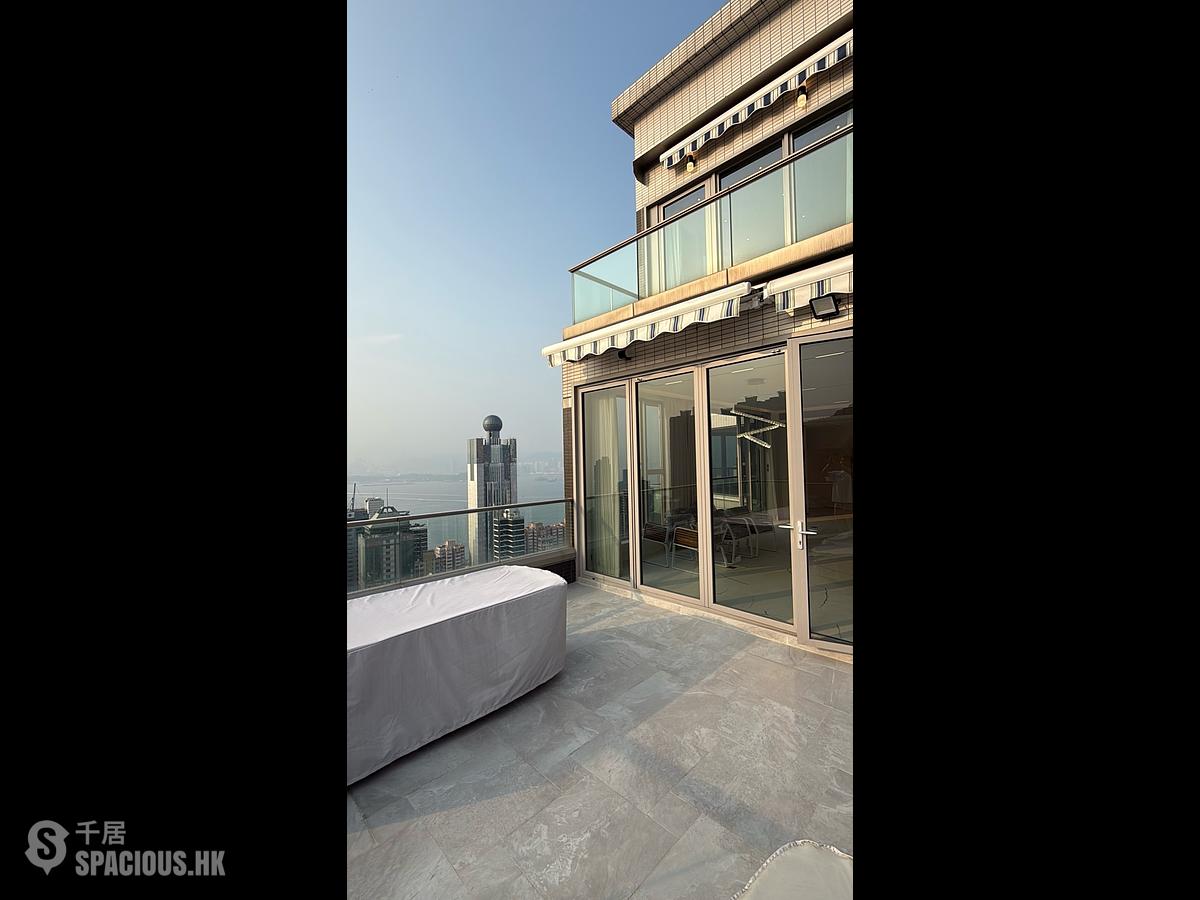 Sai Ying Pun - The Summa Block 1 01