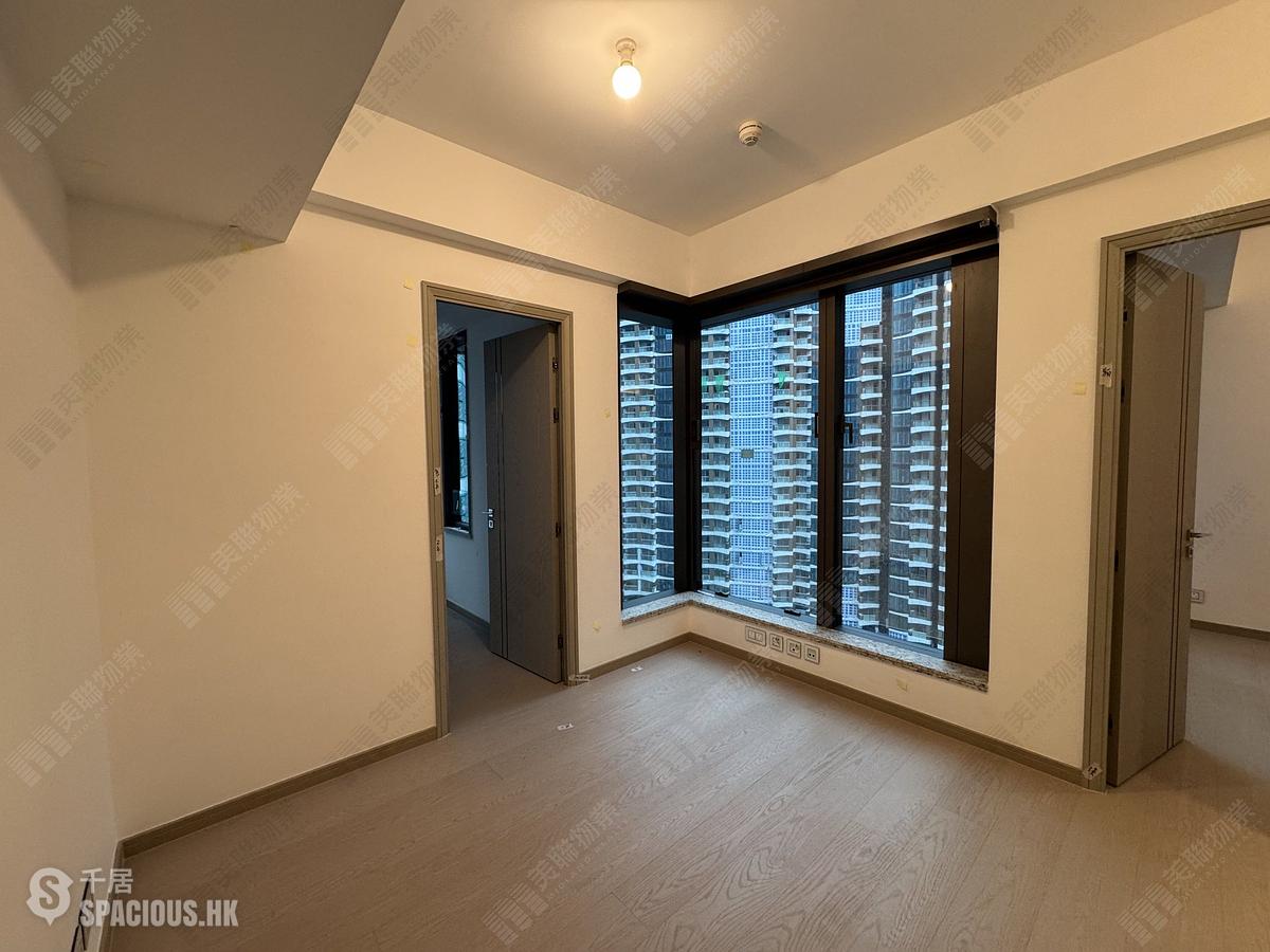 Wong Chuk Hang - The Southside Phase 3C Blue Coast II Tower 5 01
