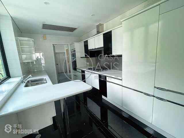 Mid Levels Central - The Harbourview 01