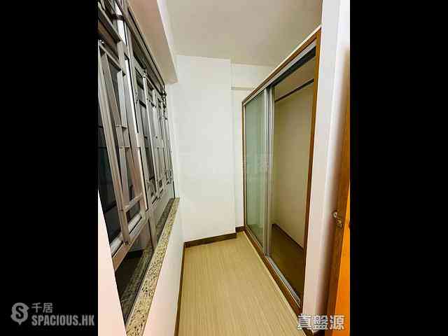 Wan Chai - Mountain View Mansion 07