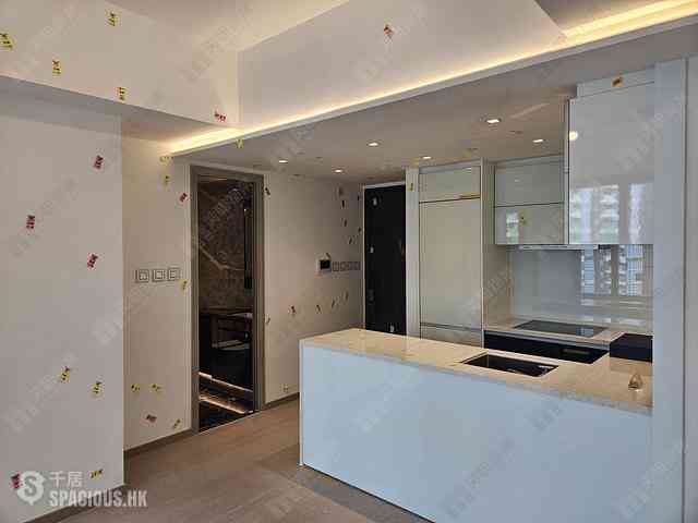 Wong Chuk Hang - The Southside Phase 3B Blue Coast Tower 2B 01