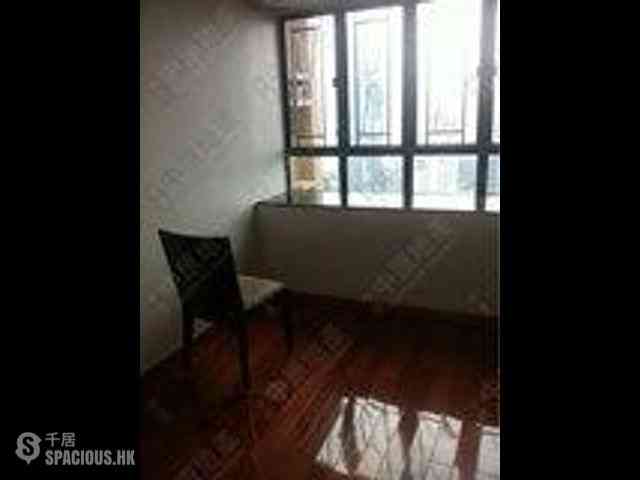 Mid Levels Central - Robinson Heights Block 2 04