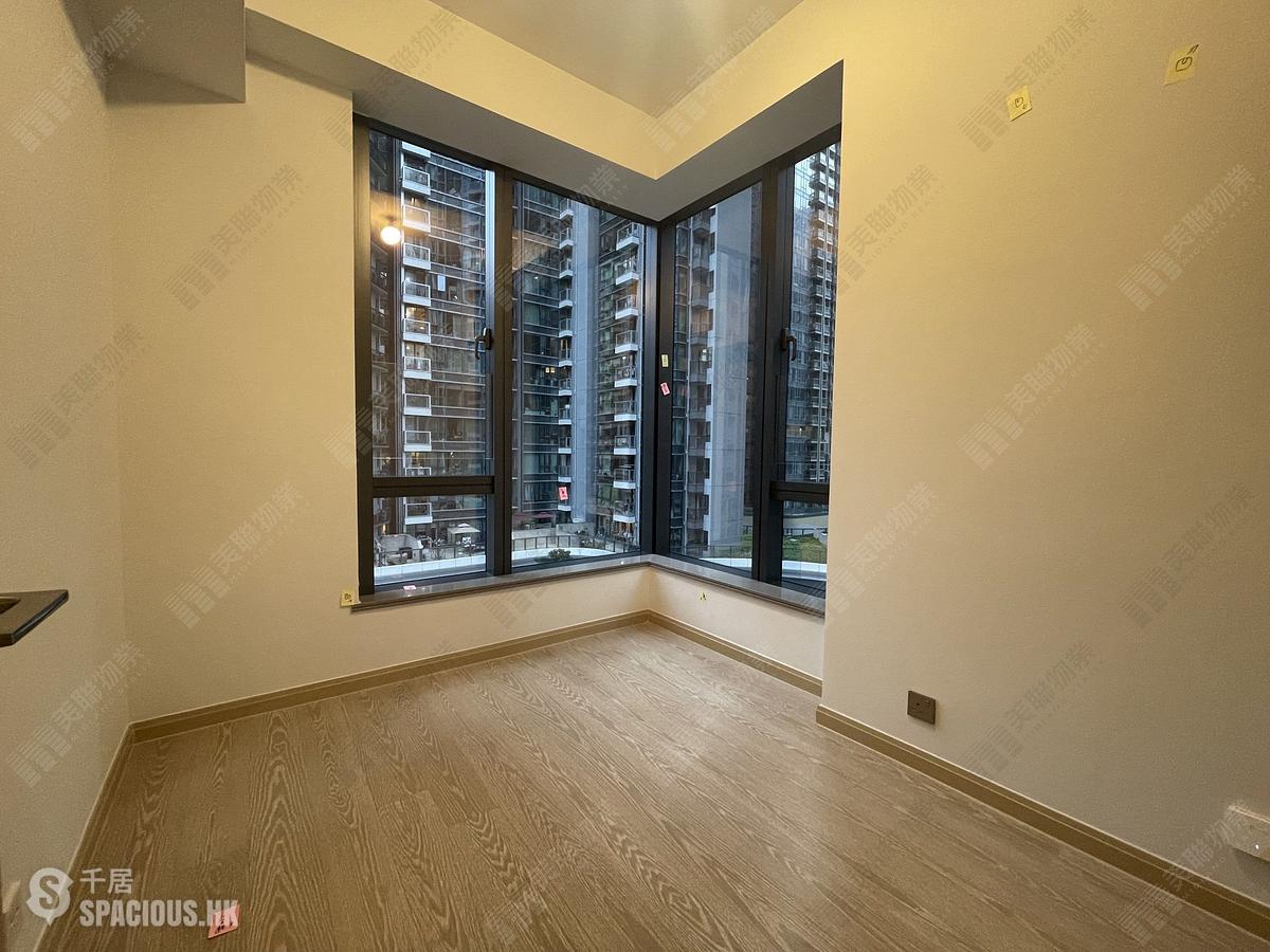 Wong Chuk Hang - The Southside Phase 4A Tower 2A 01