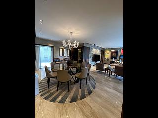 山顶 - Guildford Court 04