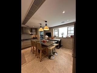 山顶 - Guildford Court 09