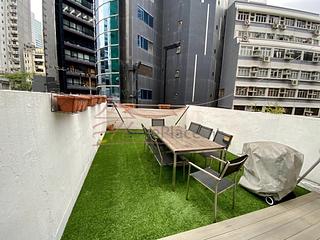 Central - 59-61, Wellington Street 02