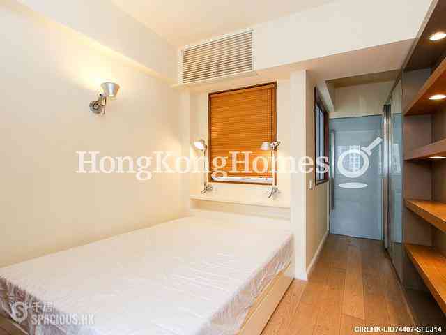 Central - Hollywood Road, 228-230 06
