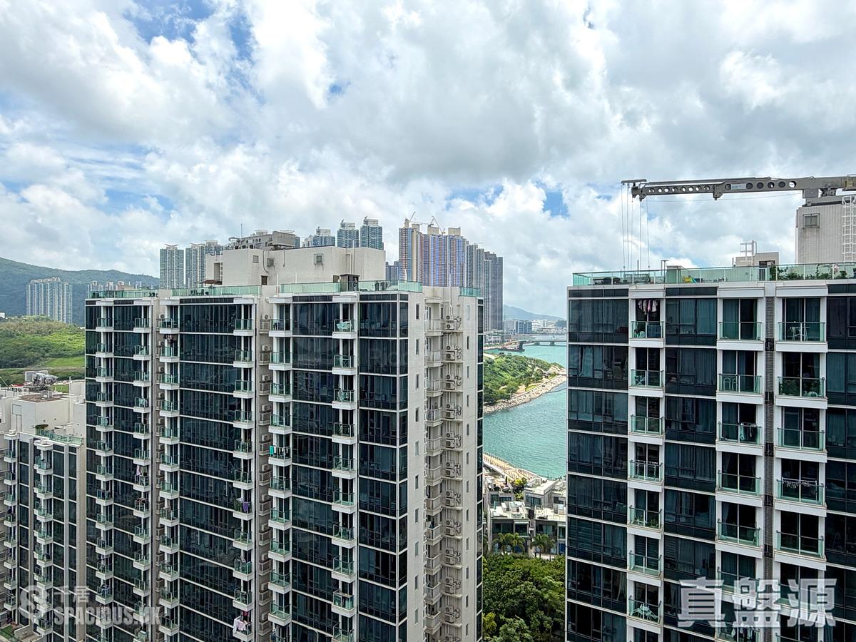 Tseung Kwan O - The Papillons 01