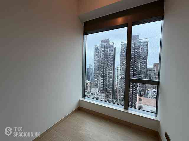 Sai Ying Pun - Upper Manor 04