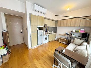 Sai Ying Pun - Island Crest Block 2 04