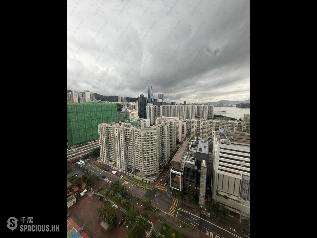 Sai Wan Ho - Les Saisons L Automne (Tower 3) 01