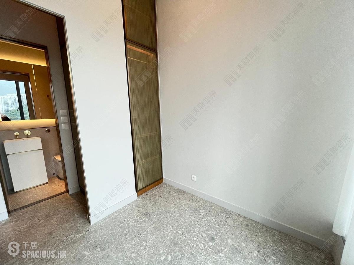 Quarry Bay - The Holborn 01