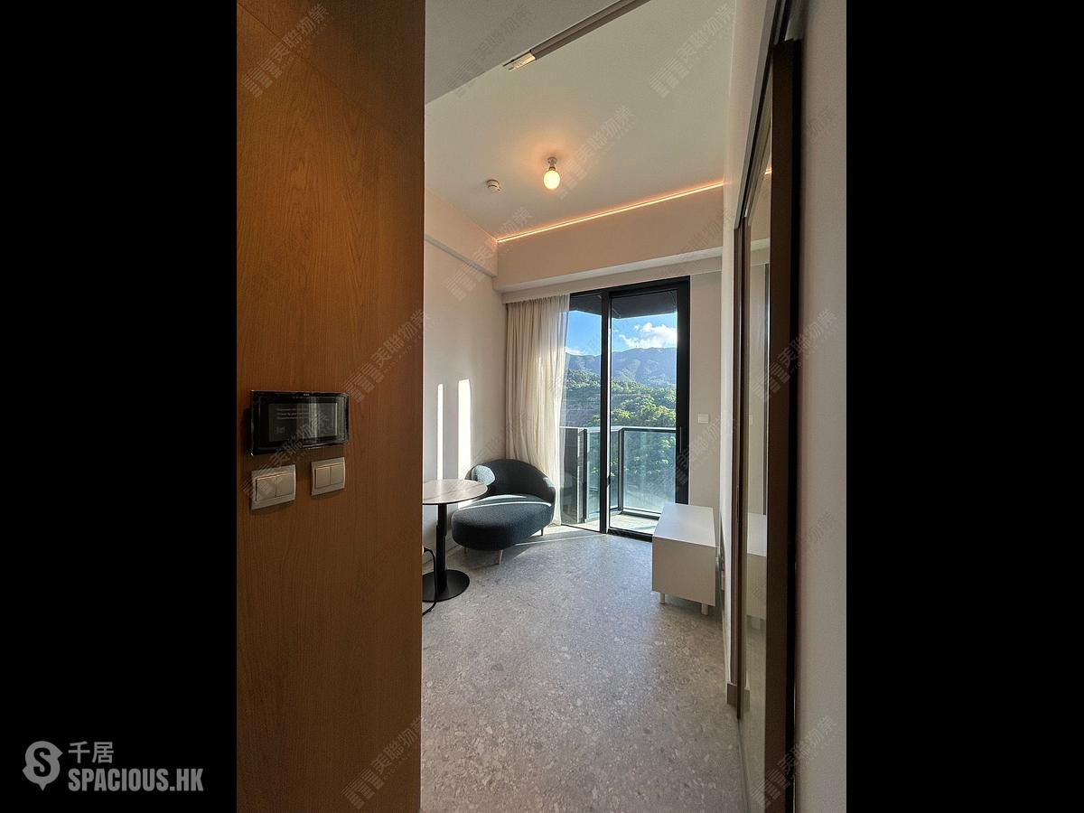Quarry Bay - The Holborn 01