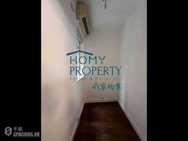 Mid Levels West - Hing Wah Mansions 03