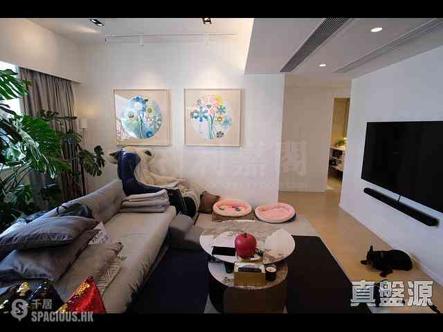 Pok Fu Lam - Y.Y. Mansions Block C 01