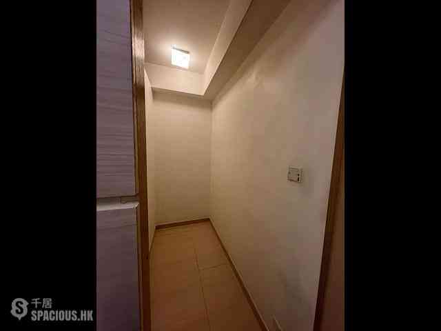 Tung Chung - Caribbean Coast Phase 3 Carmel Cove Tower 10 02