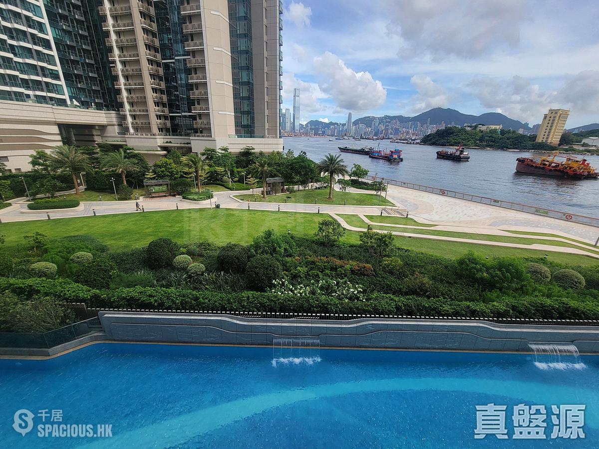 Cheung Sha Wan - Grand Victoria 01
