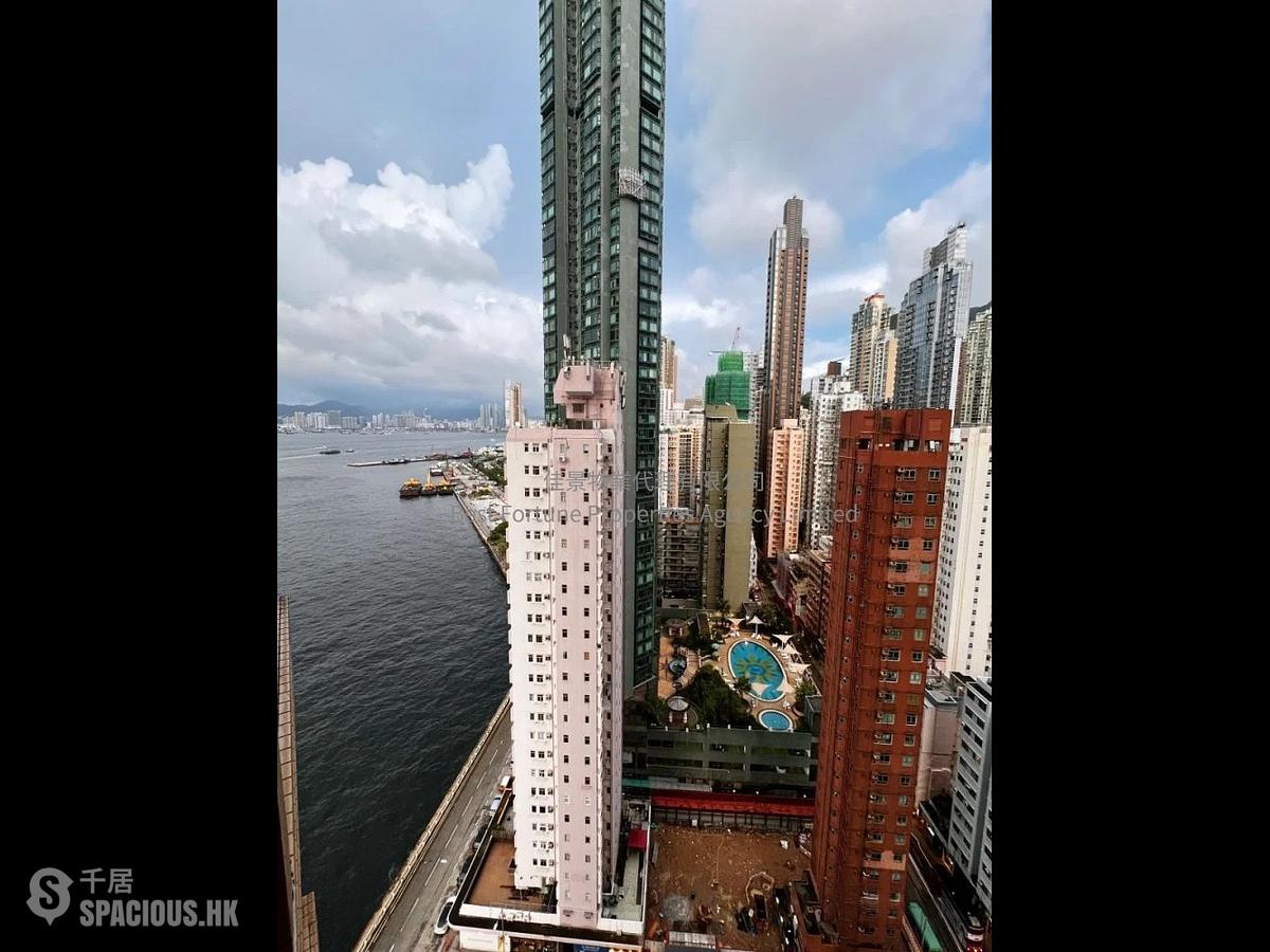 Kennedy Town - The Merton 01